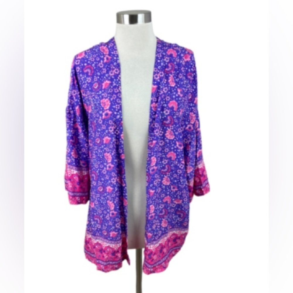 cupcakes & cashmere Floral Kimono in Purple and Pink